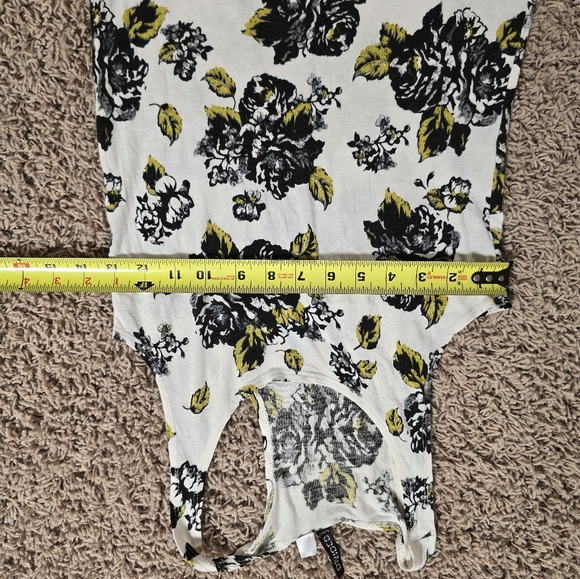 2000s H&M floral printed tank top - Picture 8 of 8